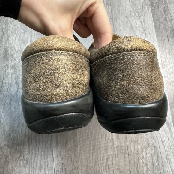 Alegria Womens Khloe Clogs Shoes Brown Leather Distressed Size 37 US 6.5 - Picture 8 of 8